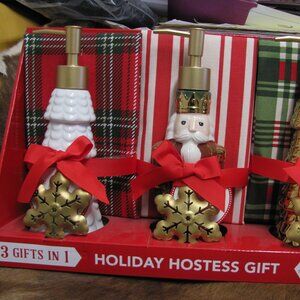SCM DESIGNS 3 PACK OF HOSTESS GIFTS NIP